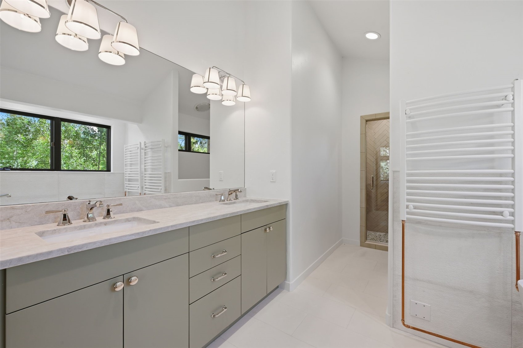 992 S 7th AVENUE