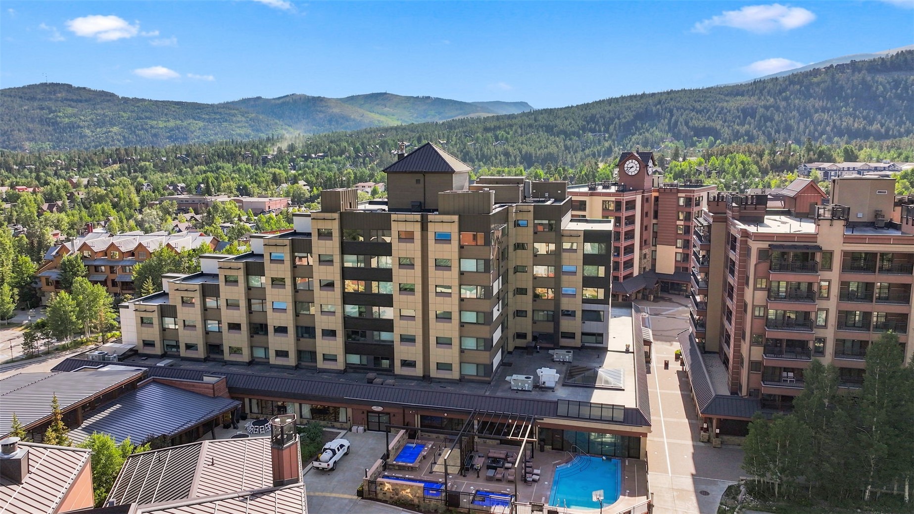 535 S Park AVENUE 224