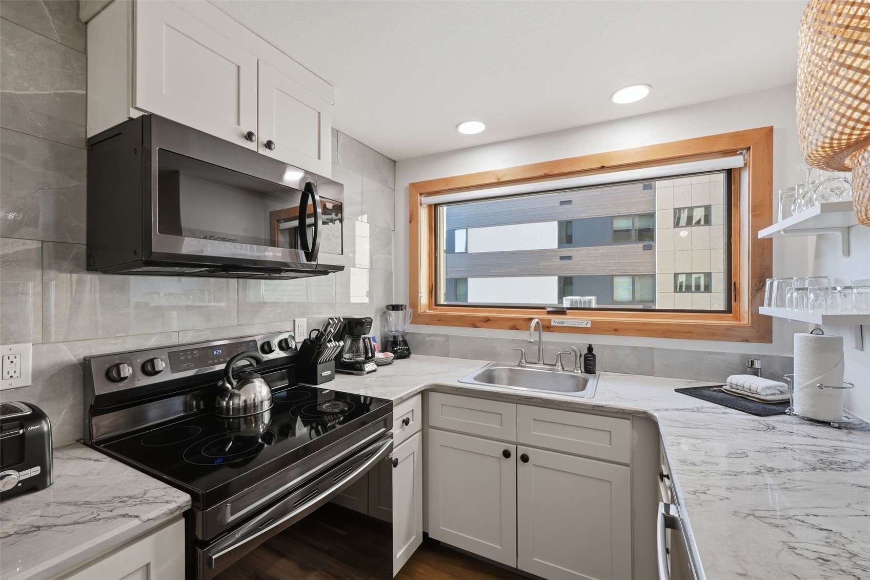 535 S Park AVENUE 224