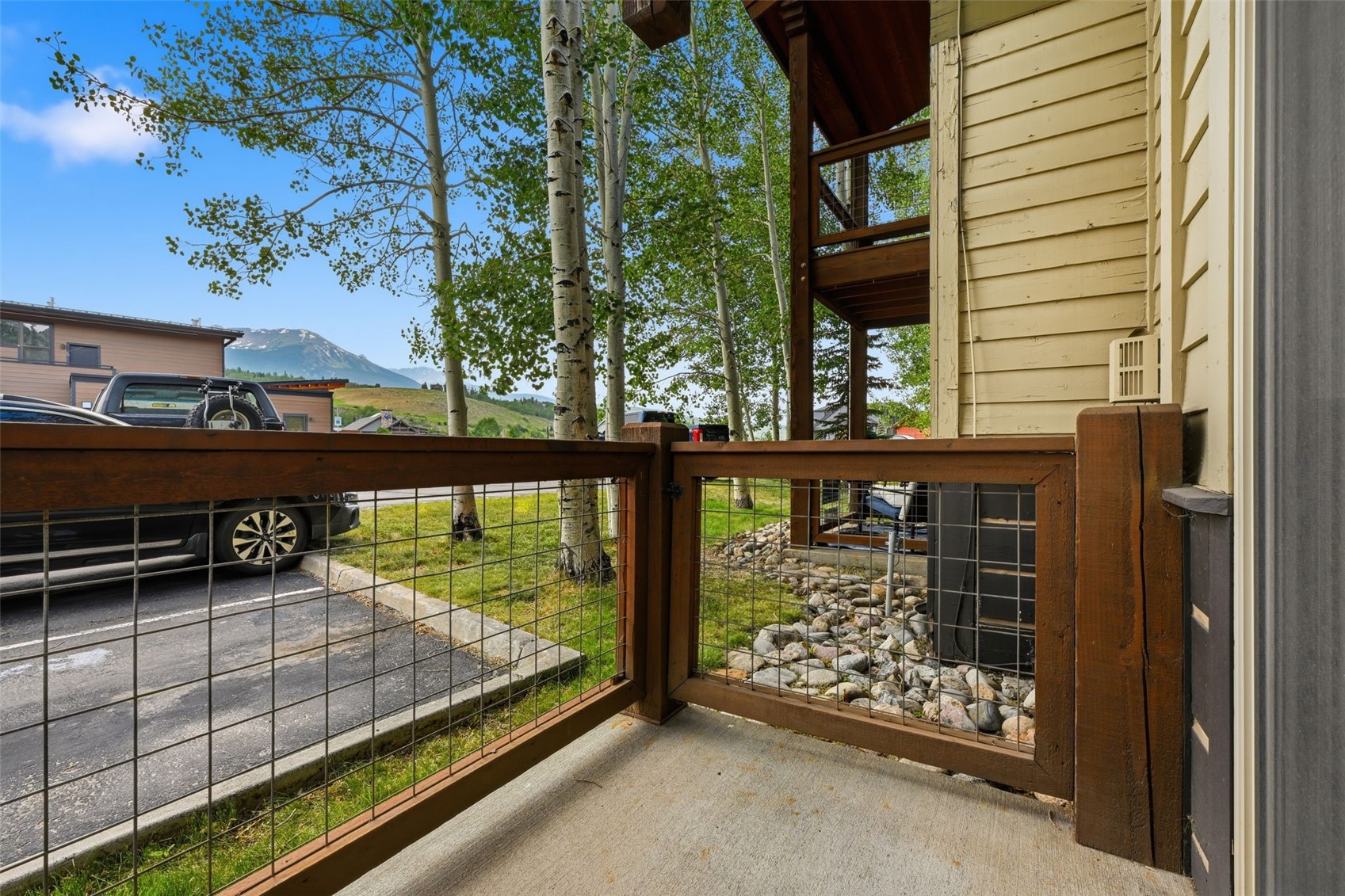844 Blue River PARKWAY B1