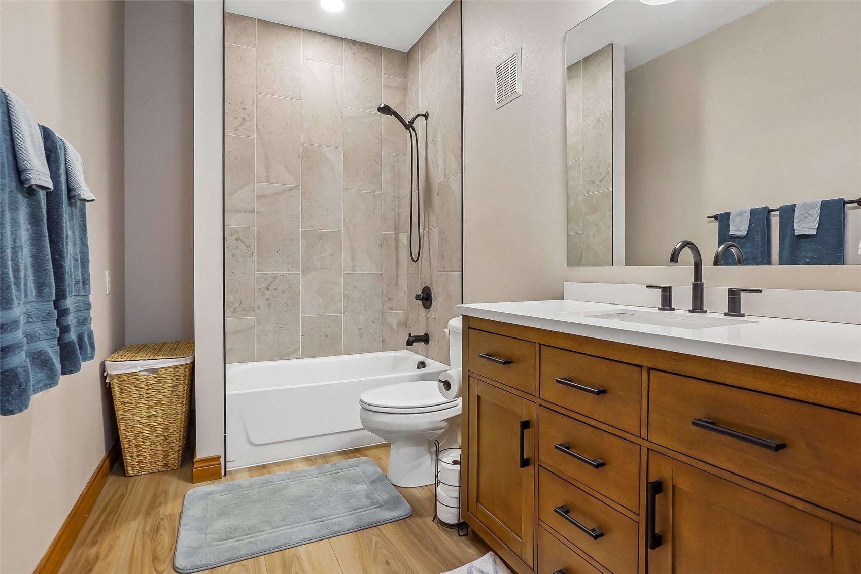 846 Blue River PARKWAY C3