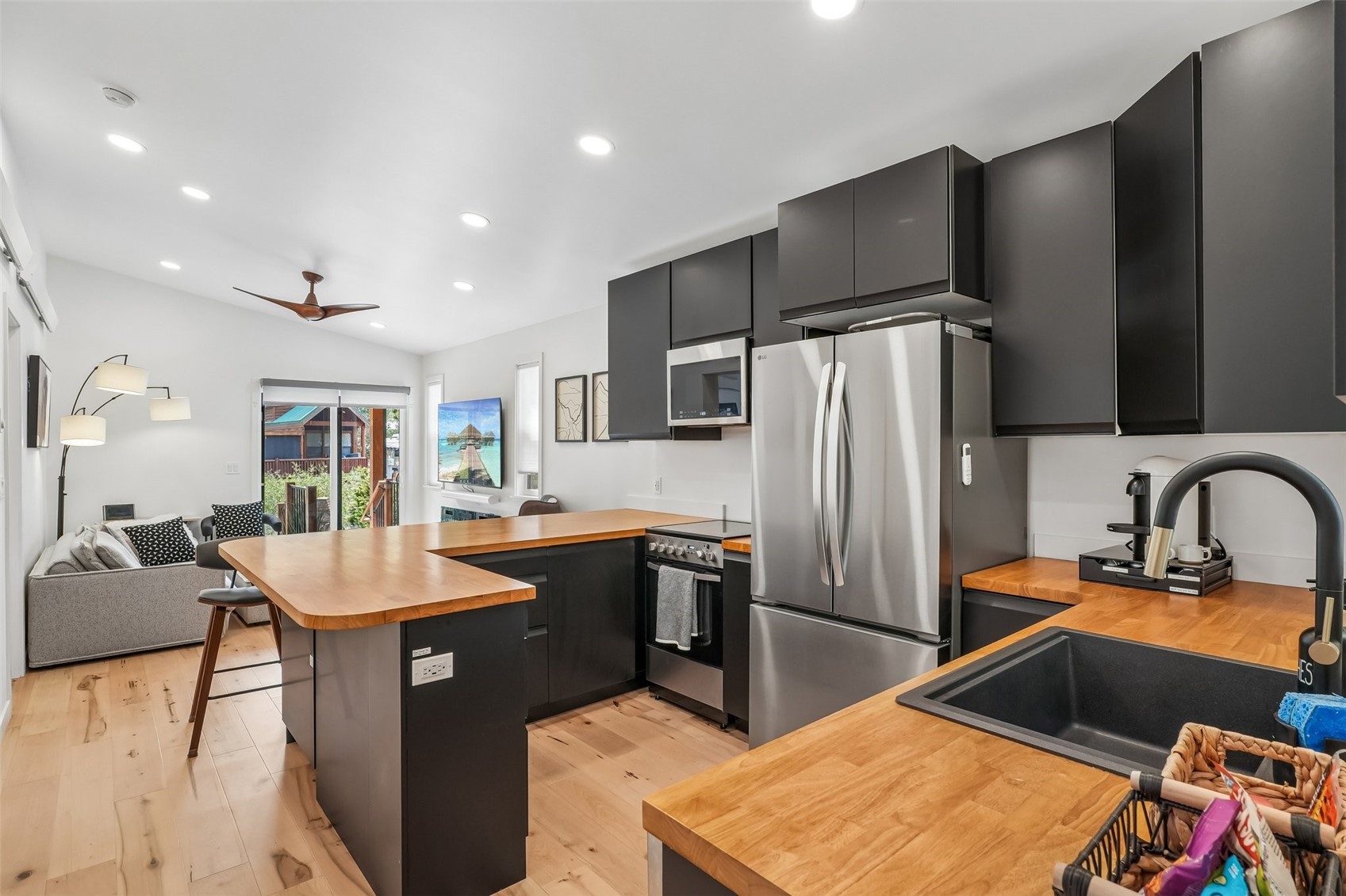 85 Revett DRIVE 133