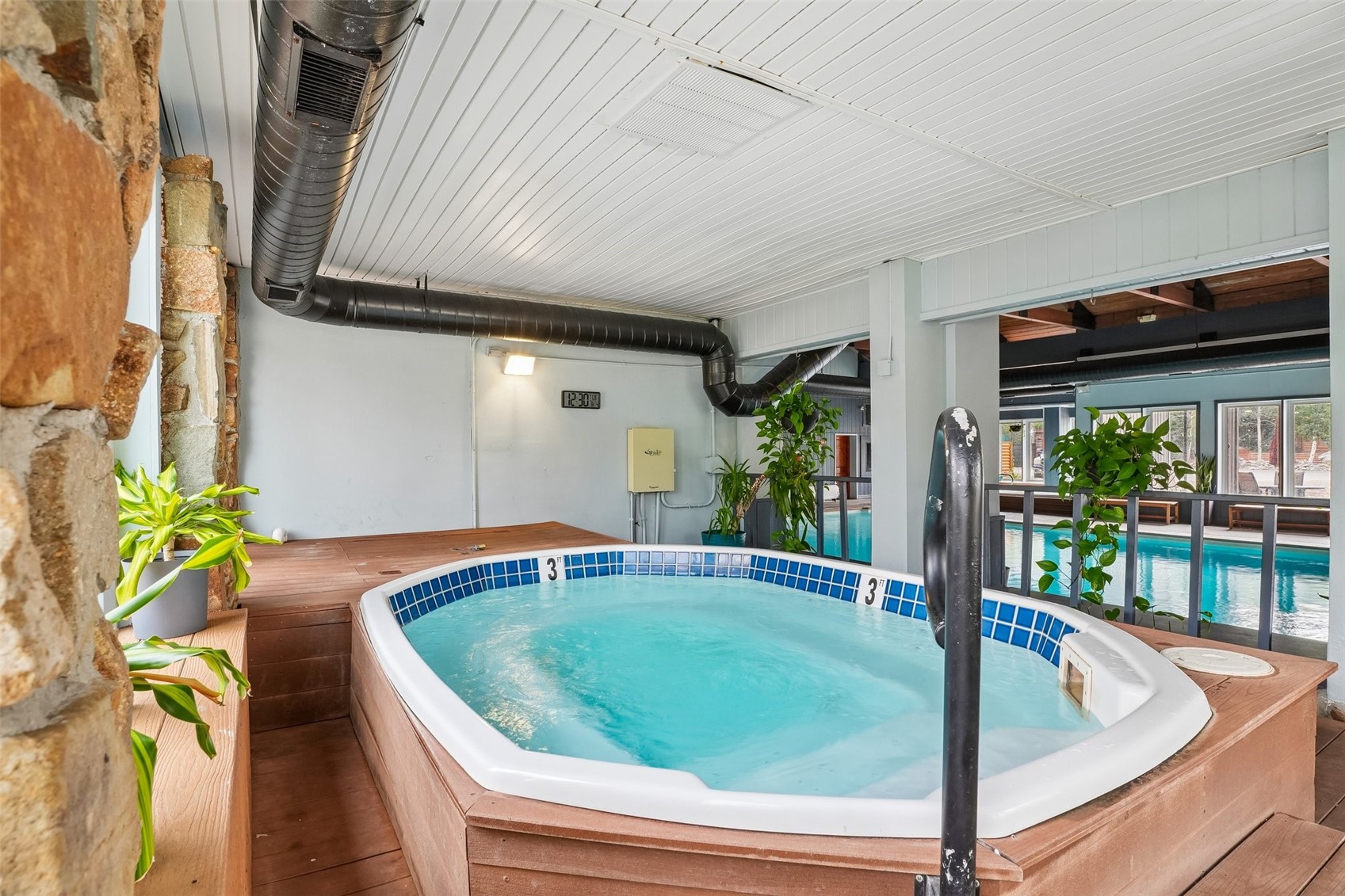 85 Revett DRIVE 133