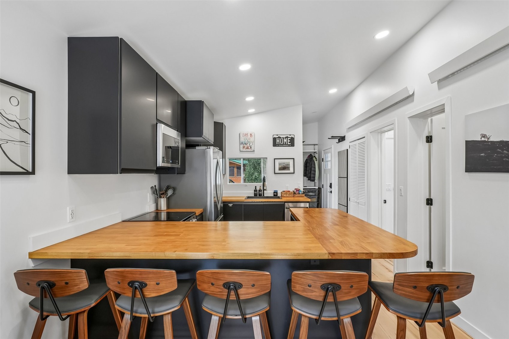 85 Revett DRIVE 133