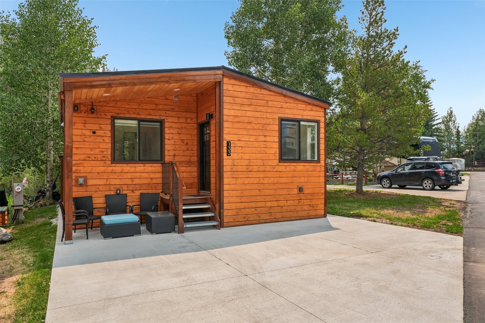 85 Revett DRIVE 133