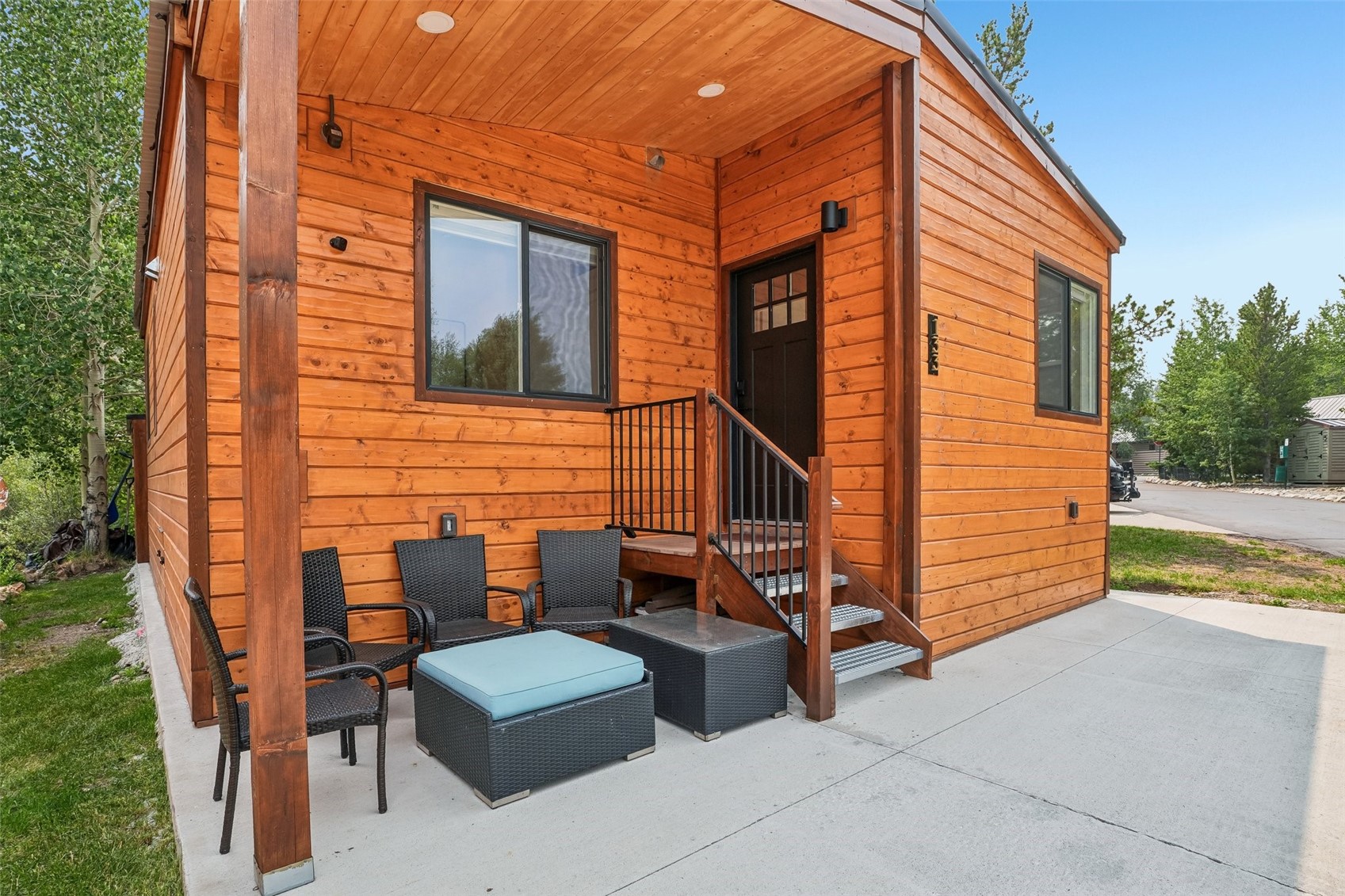 85 Revett DRIVE 133