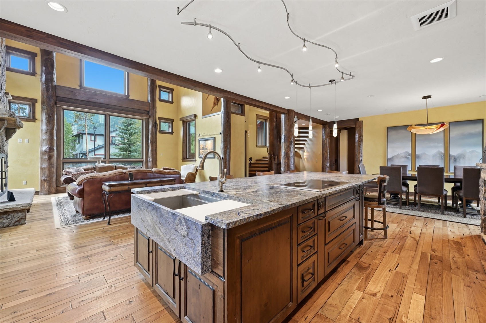 164 Rose Crown CIRCLE