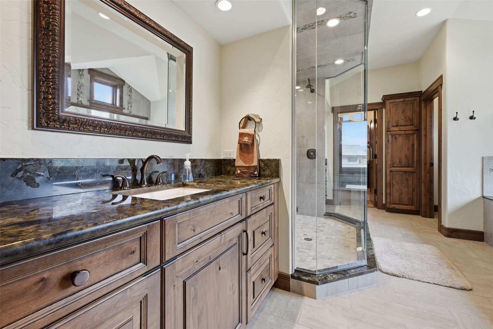 164 Rose Crown CIRCLE