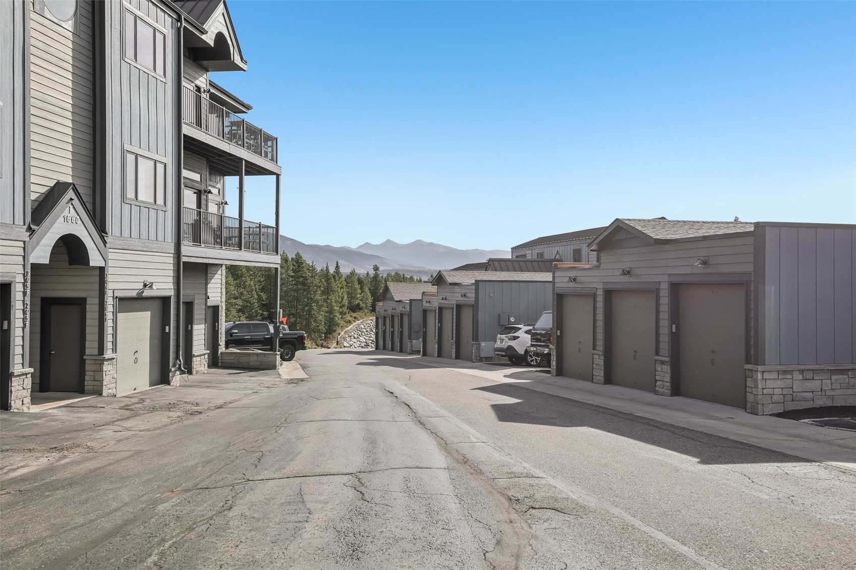 1620 Lakeview TERRACE 101B