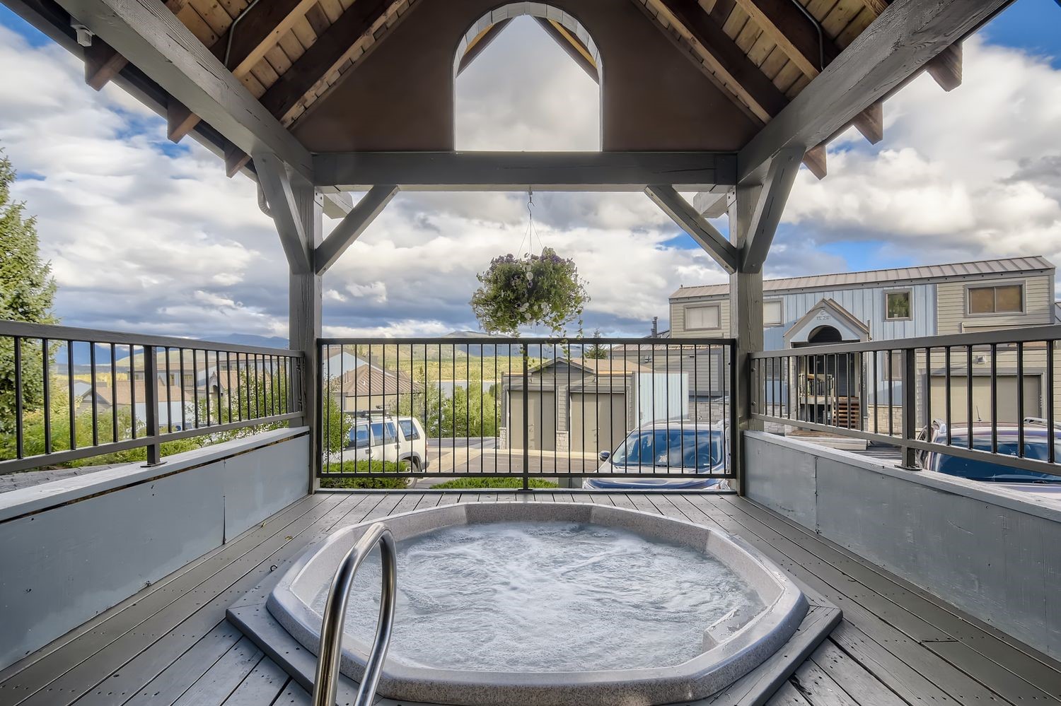 1620 Lakeview TERRACE 101B