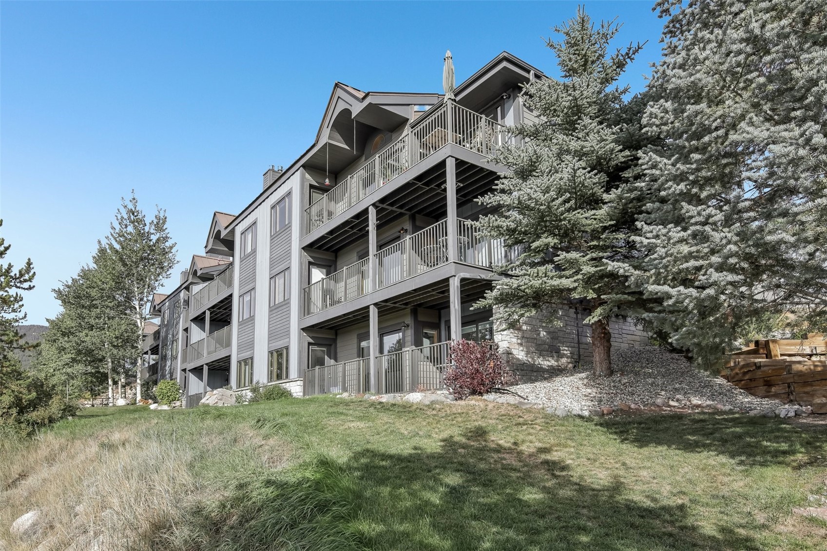1620 Lakeview TERRACE 101B