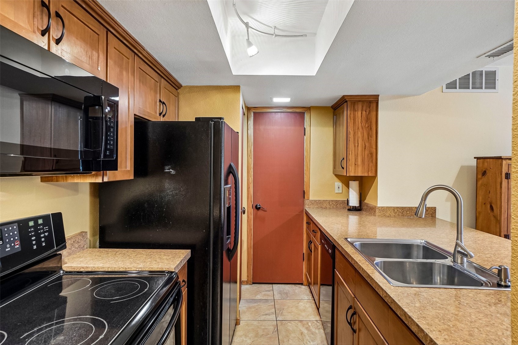 1620 Lakeview TERRACE 101B