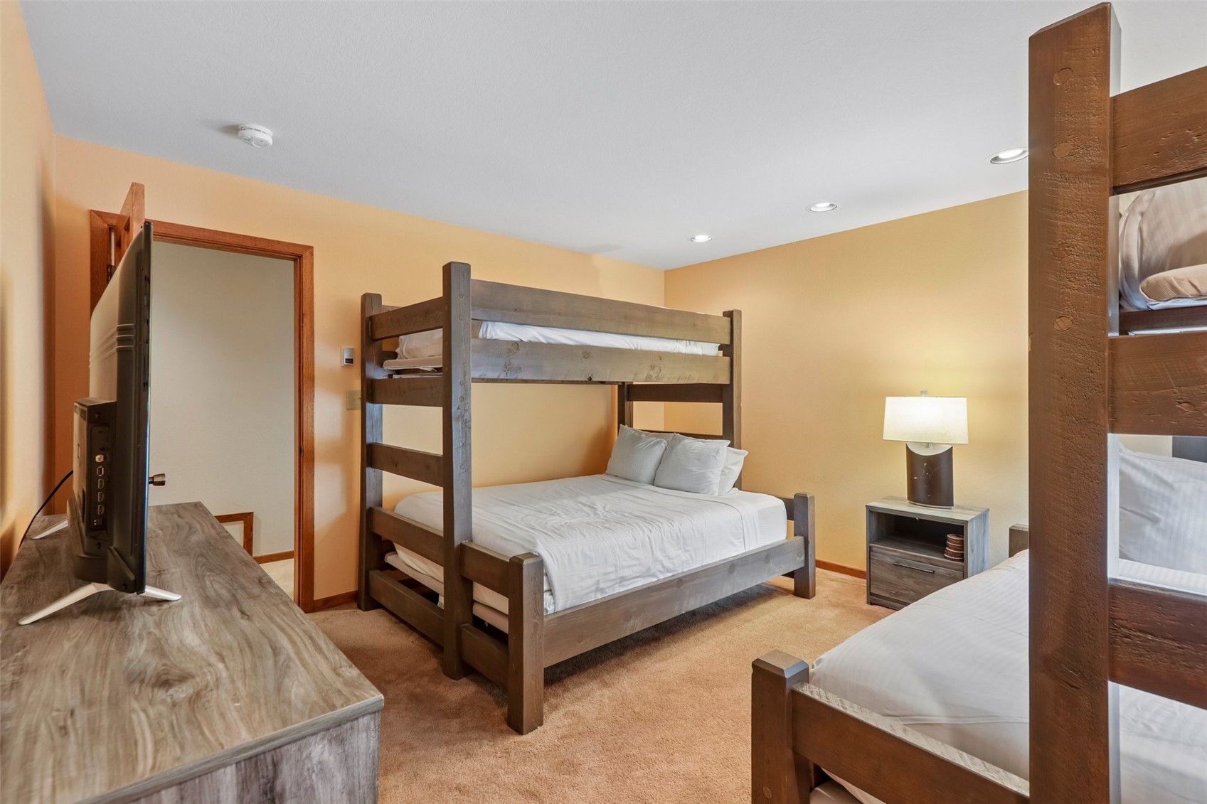 23077 Barbour DRIVE 43