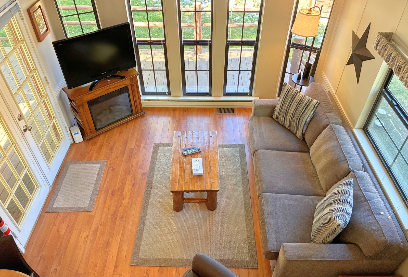85 Revett DRIVE 51