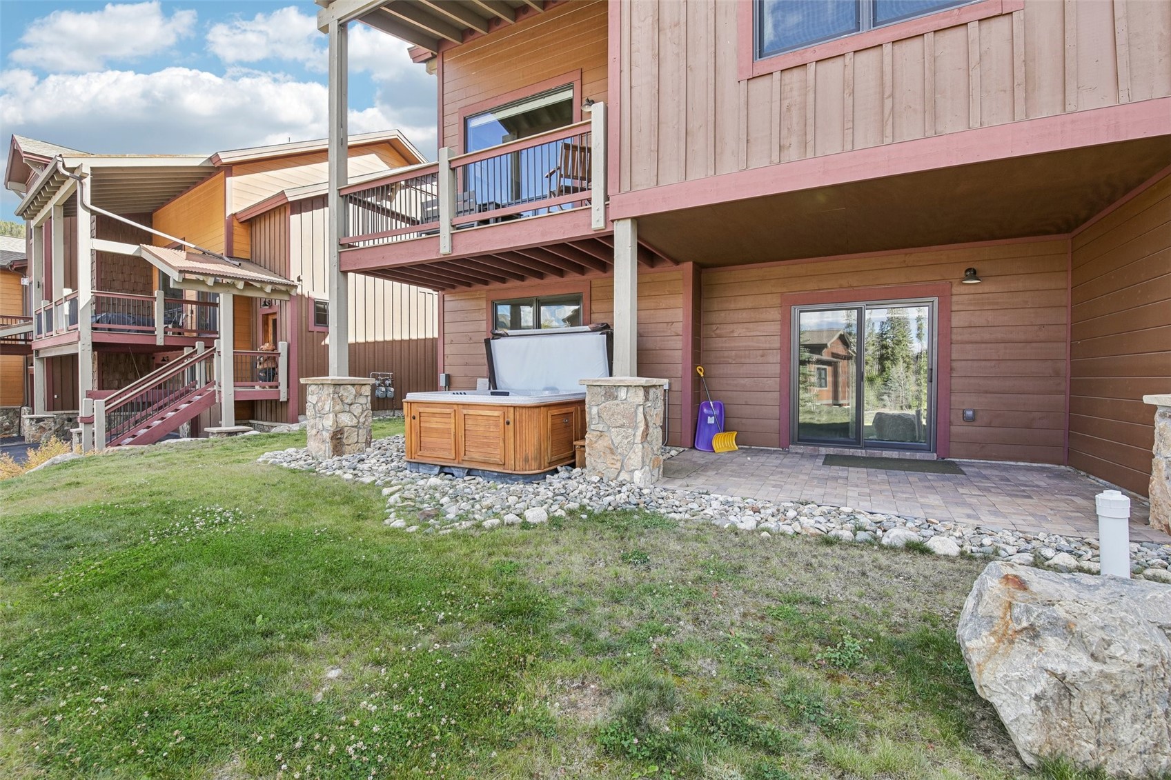 692 Independence ROAD 7C