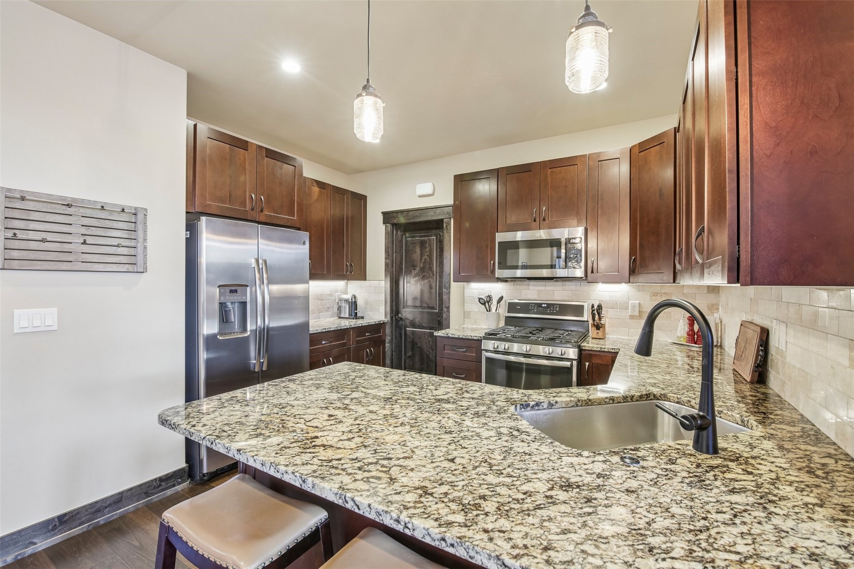 692 Independence ROAD 7C