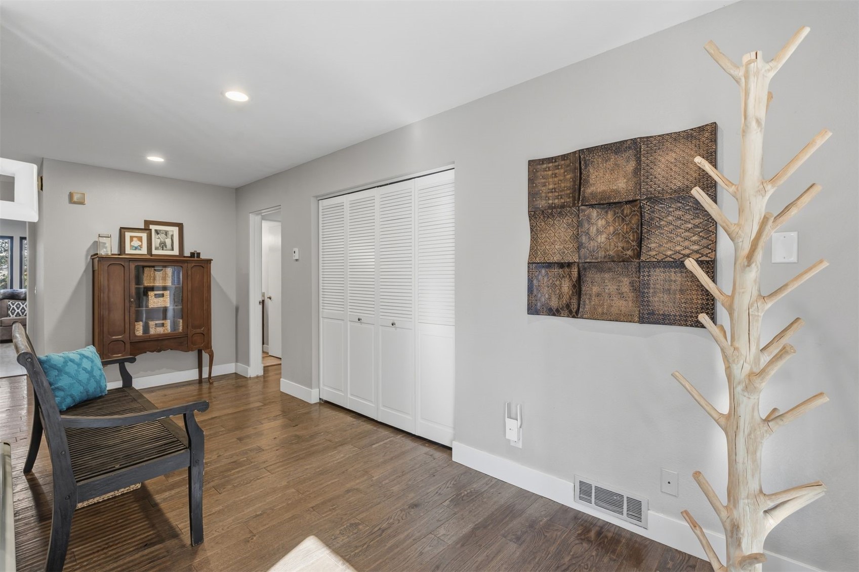 457 Moonstone ROAD