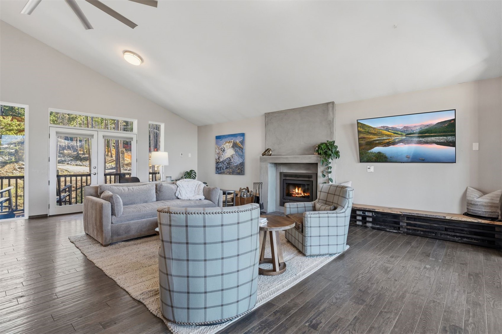 457 Moonstone ROAD