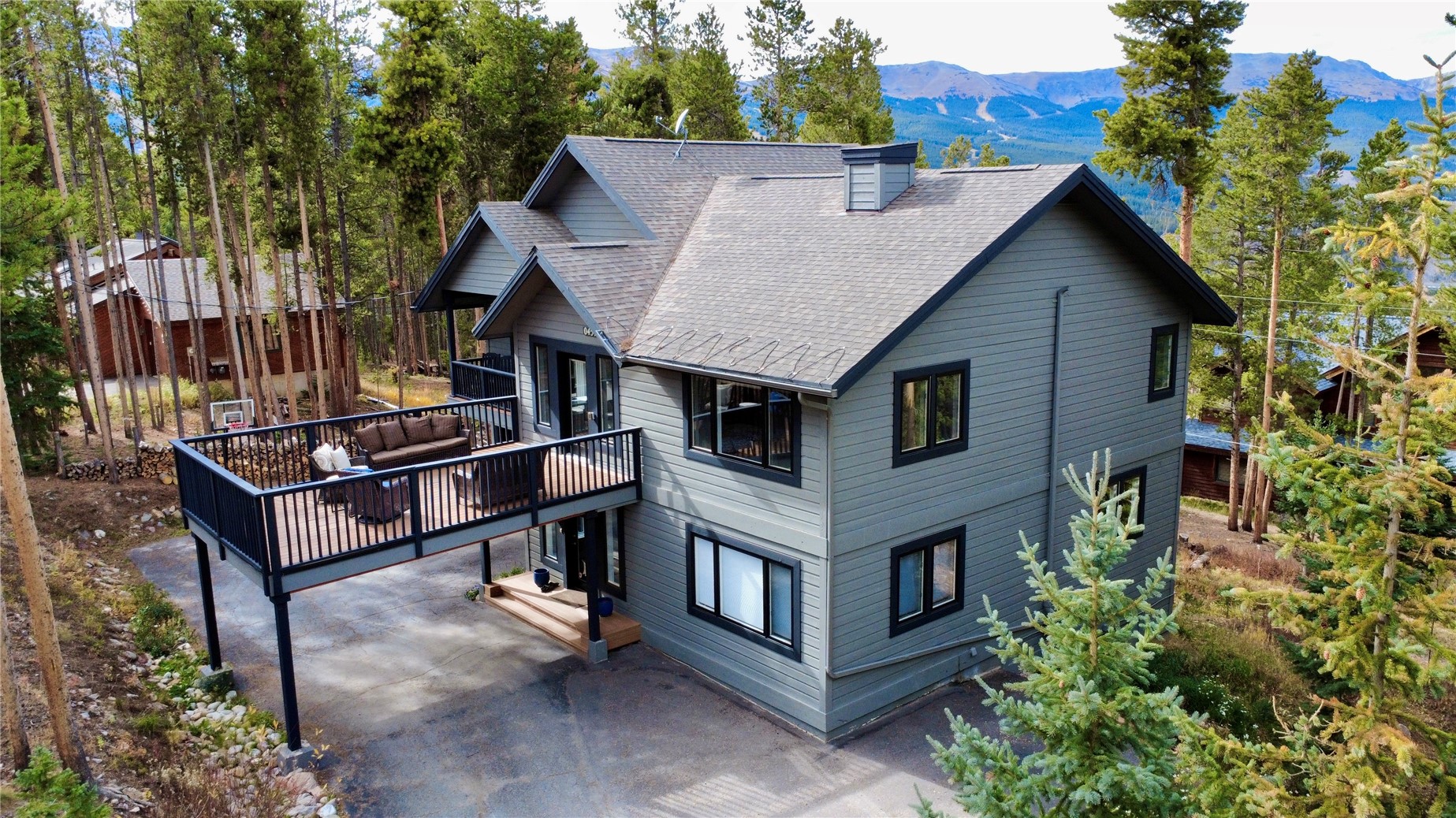 457 Moonstone ROAD