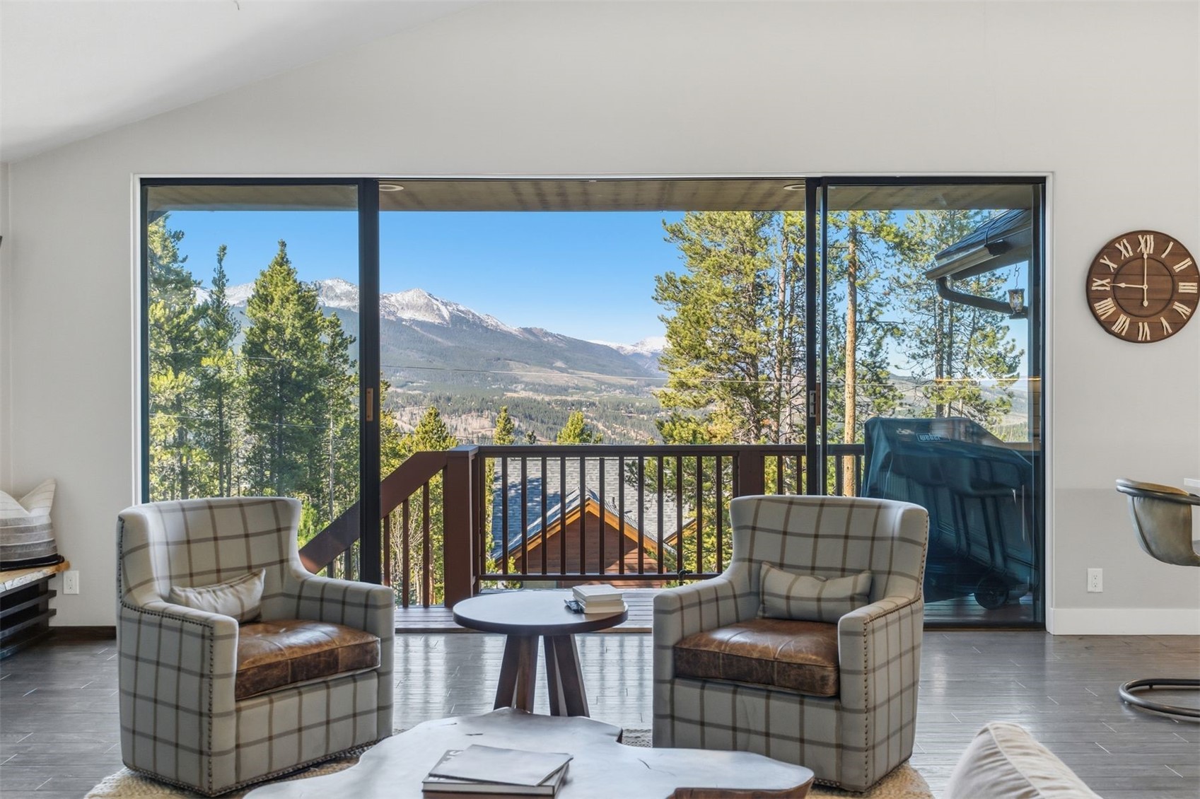 457 Moonstone ROAD