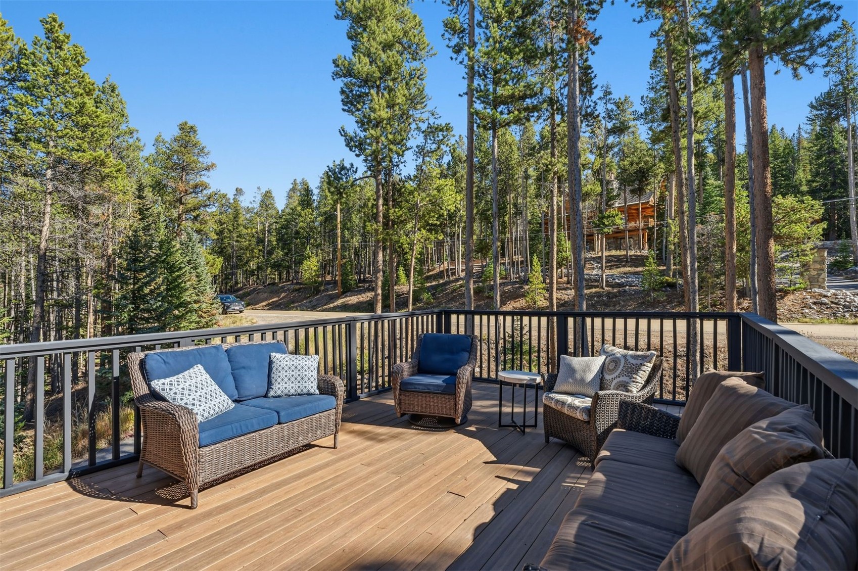 457 Moonstone ROAD