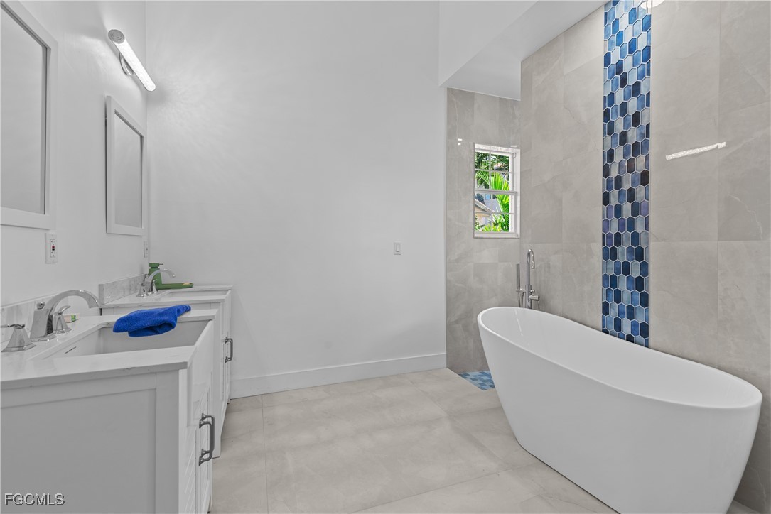 2417 Cape Coral PKWY W