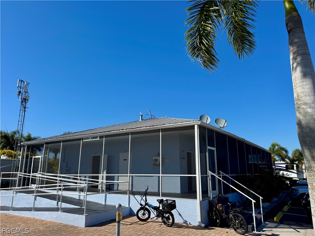 835 Gulf Waters BLVD