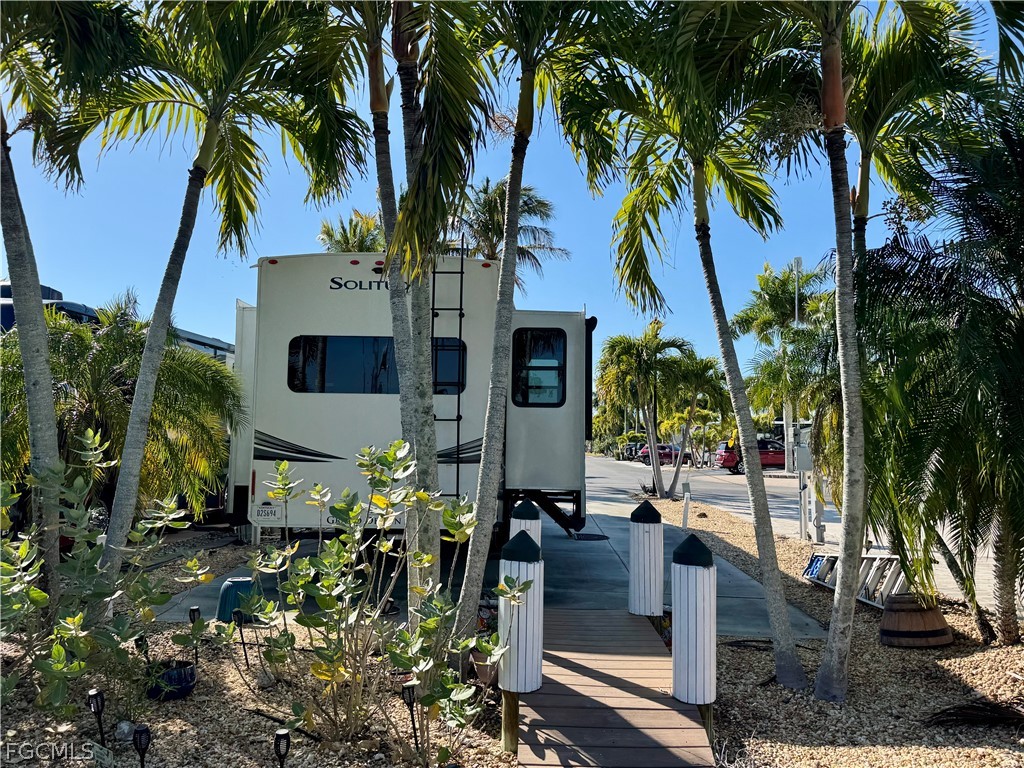 835 Gulf Waters BLVD