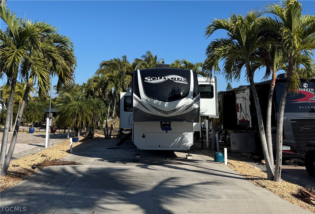 835 Gulf Waters BLVD