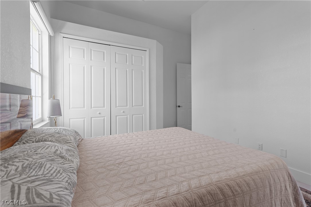 2417 Cape Coral PKWY W