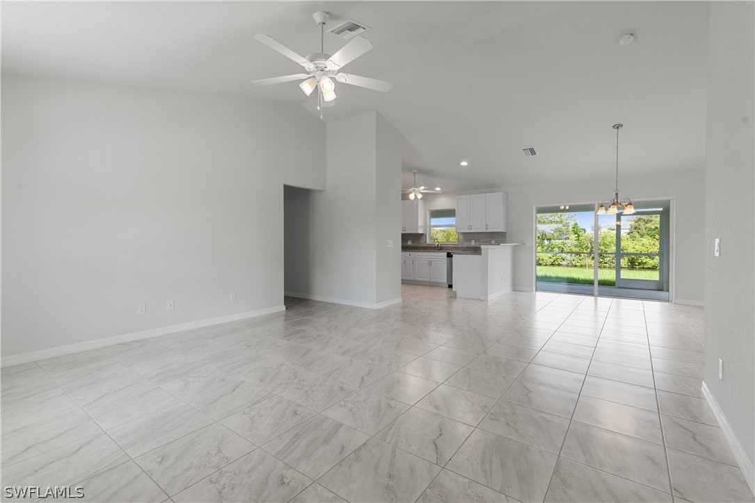 642 NE 7th AVE