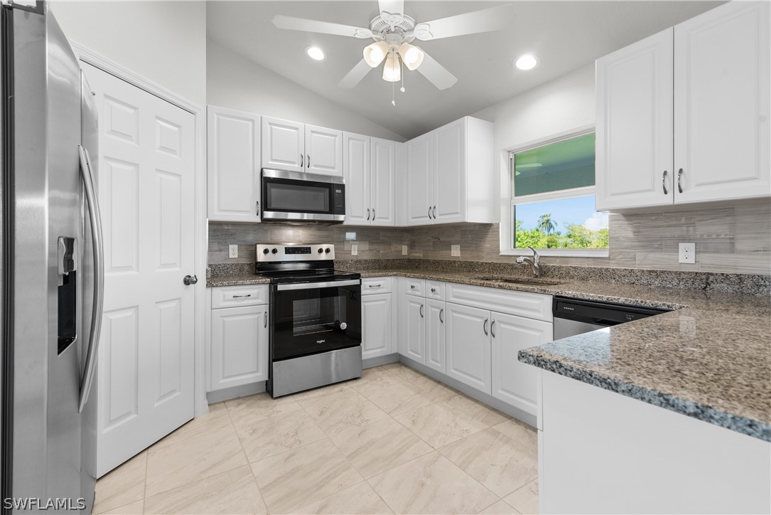 642 NE 7th AVE