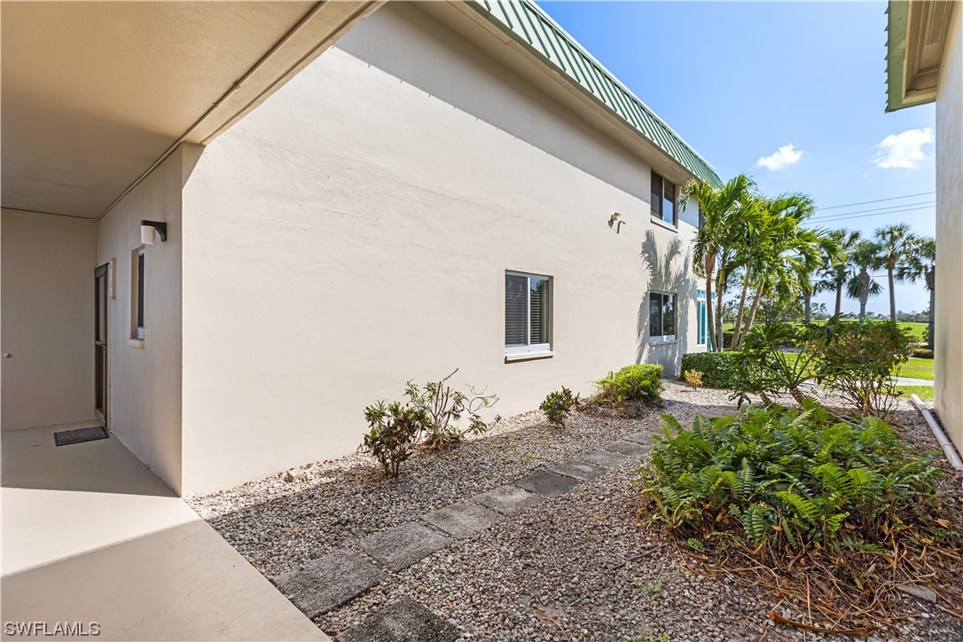6725 Winkler RD C101