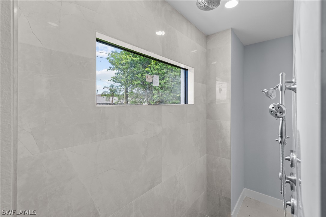 1226 SW Santa Barbara PL