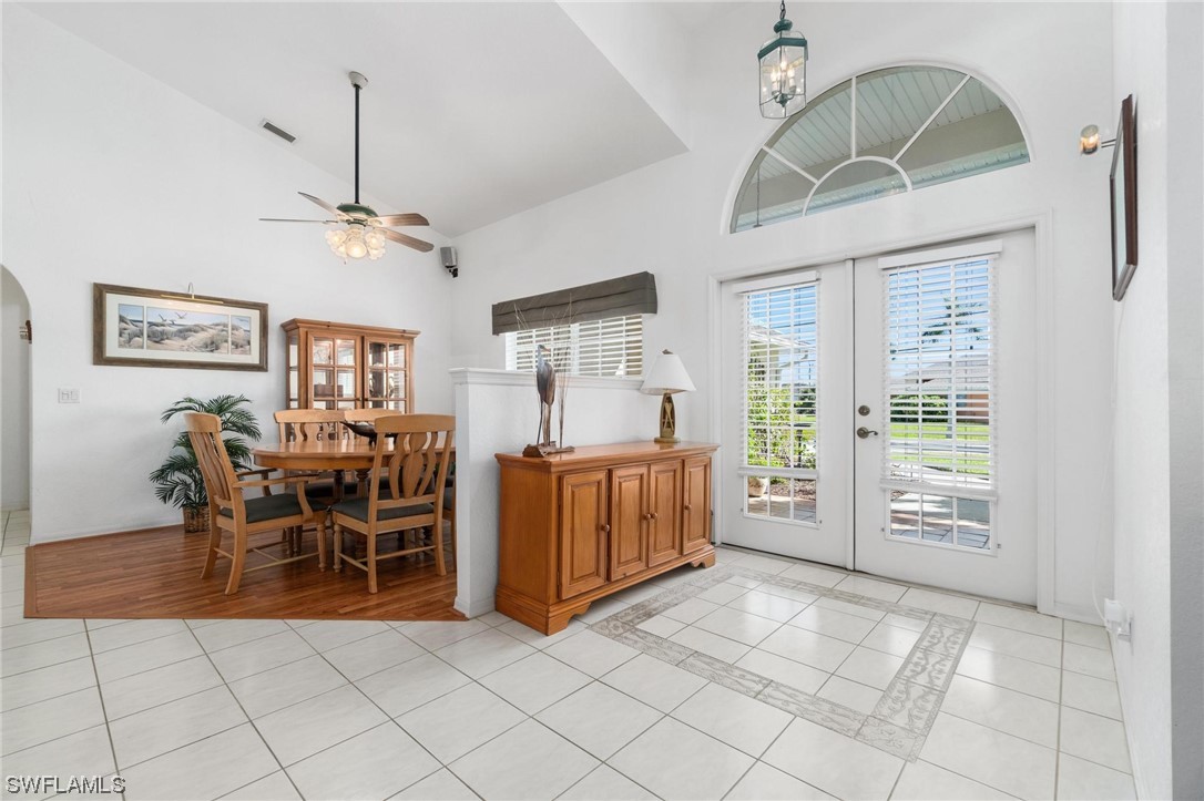 418 SW 38th AVE
