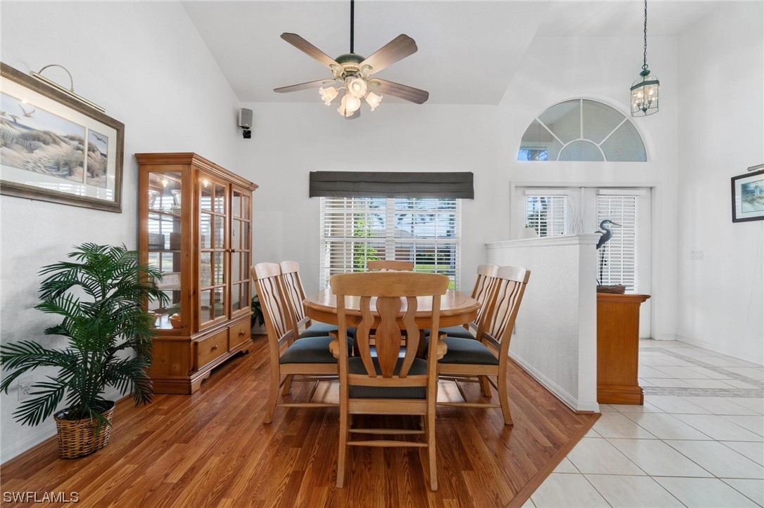 418 SW 38th AVE