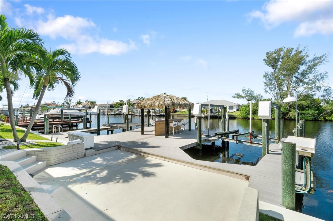 418 SW 38th AVE