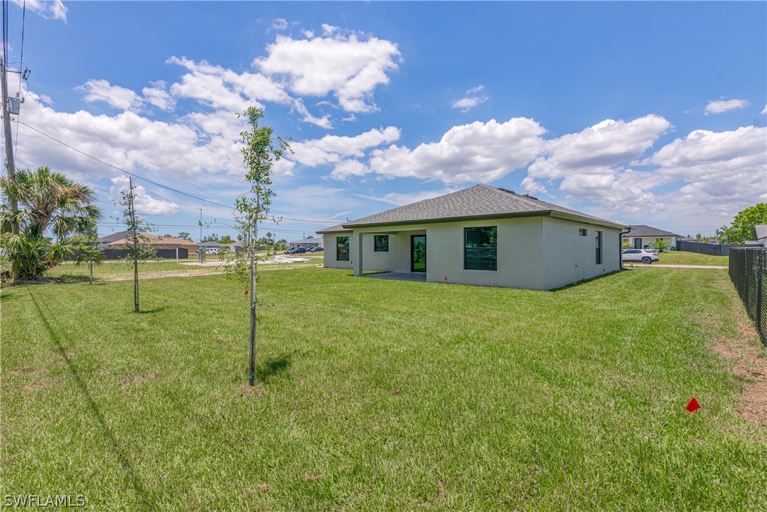 322 NW 4th ST