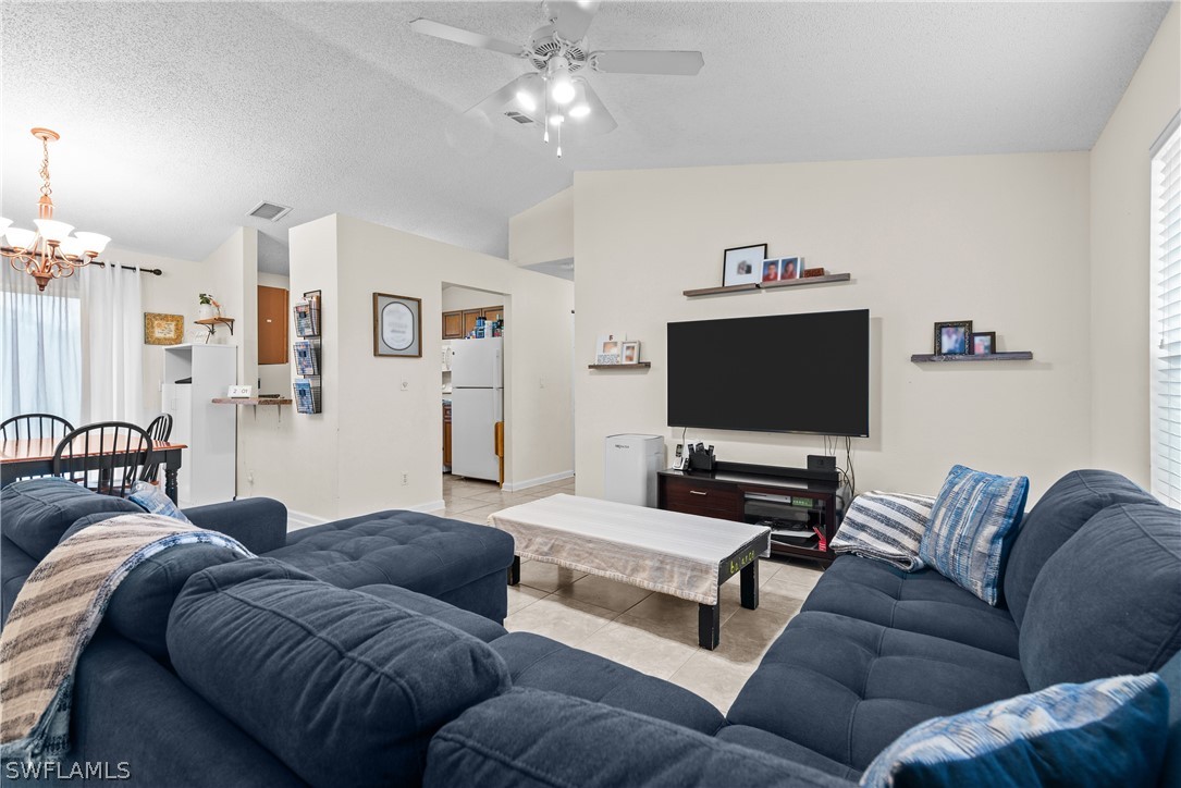 134 NW 15th TER
