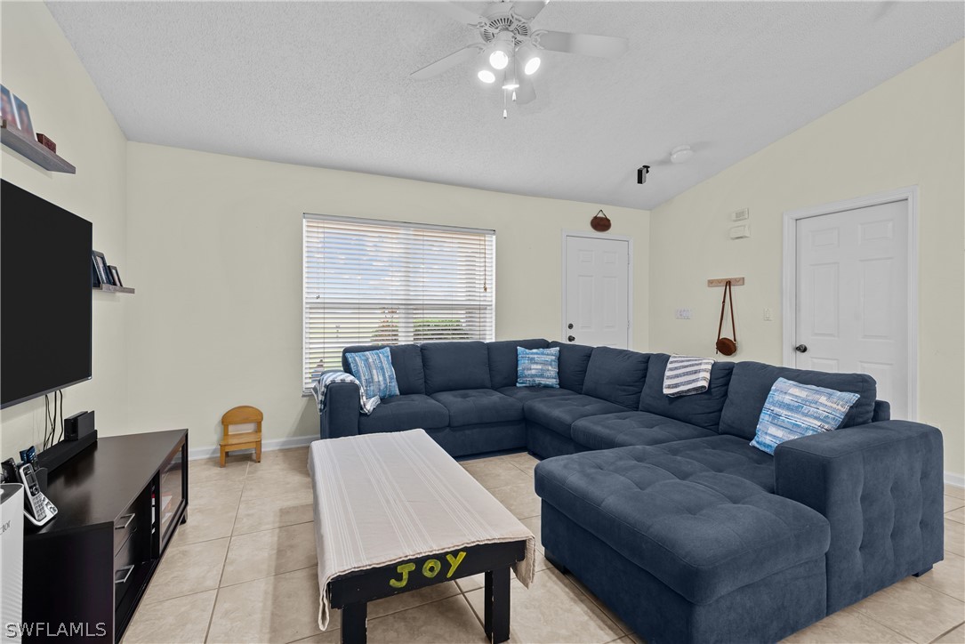 134 NW 15th TER