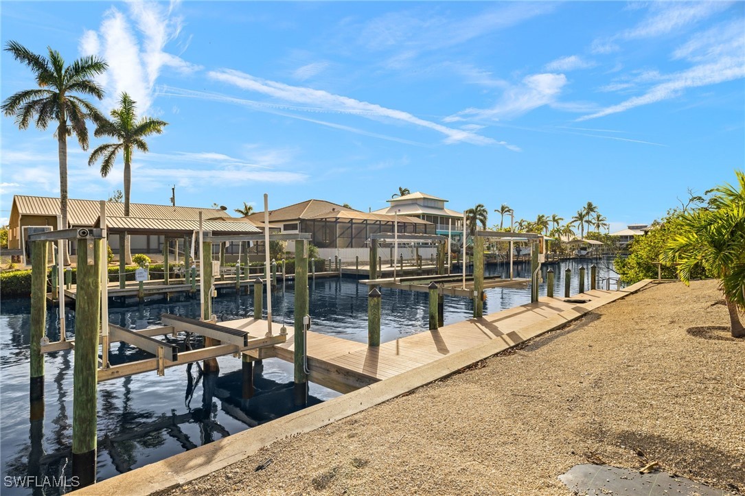 3307 Manatee DR