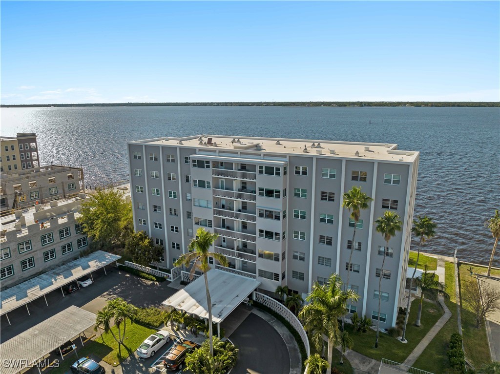 1900 Clifford ST 306