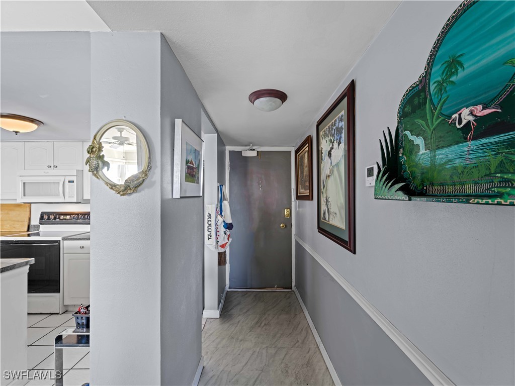 1900 Clifford ST 306