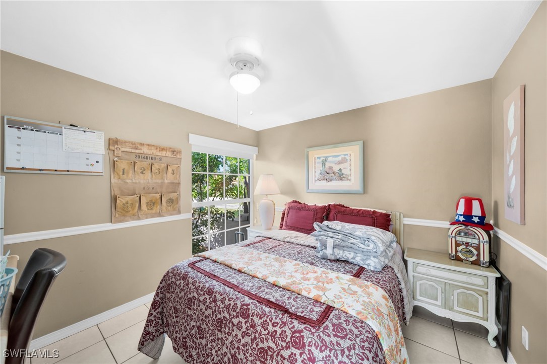 121 SE 44th ST