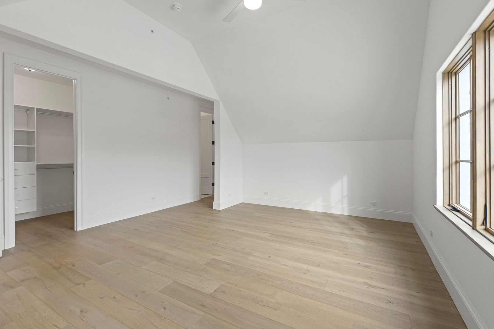 1945 Lot 2 N Northumberland Pass