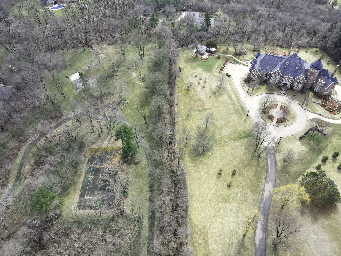 699 Plum Tree Road