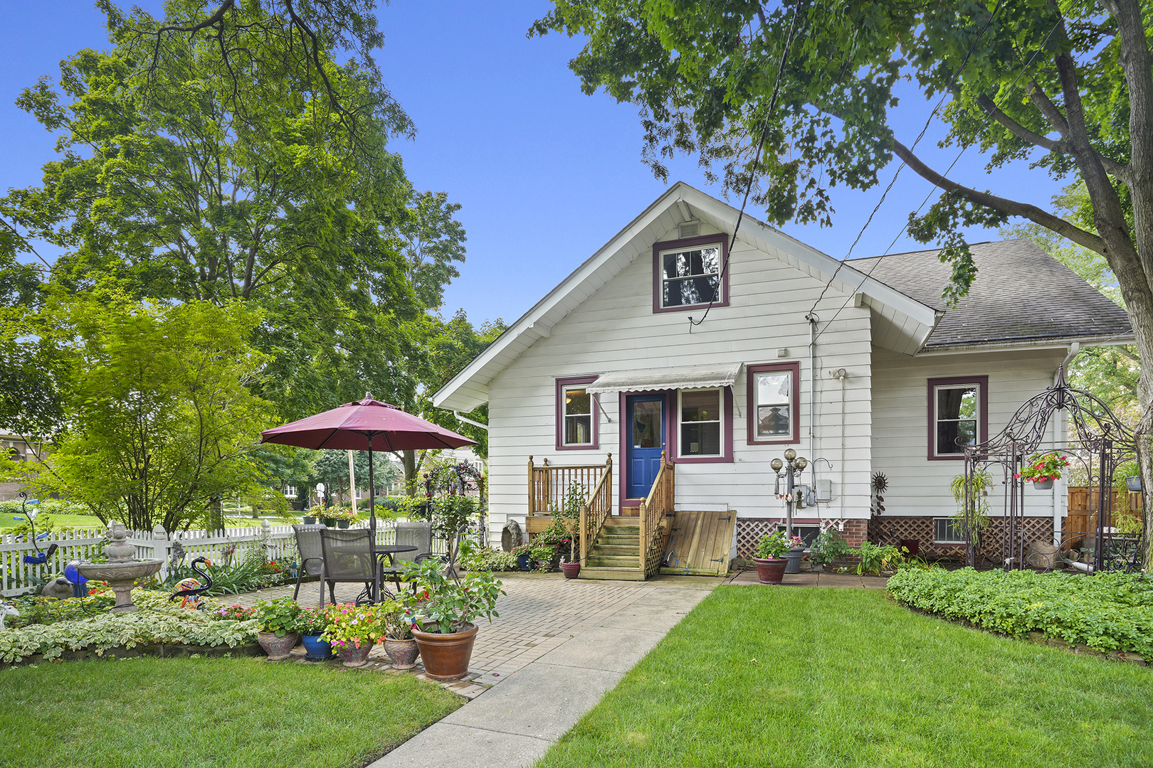 401 N Pine Avenue