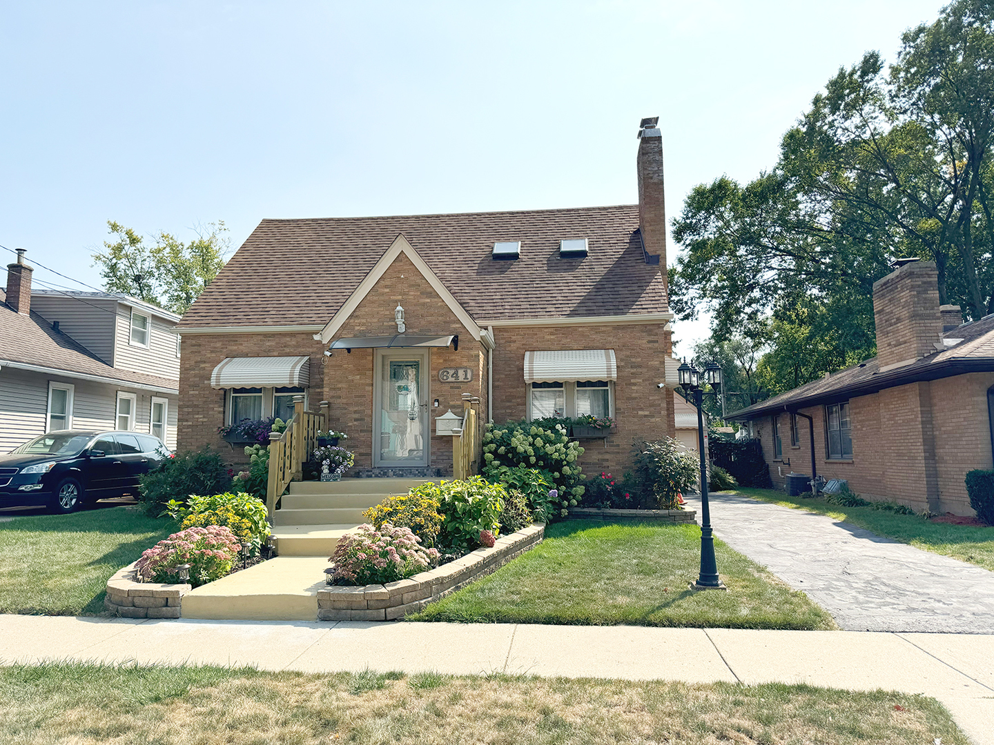 641 Columbia Avenue