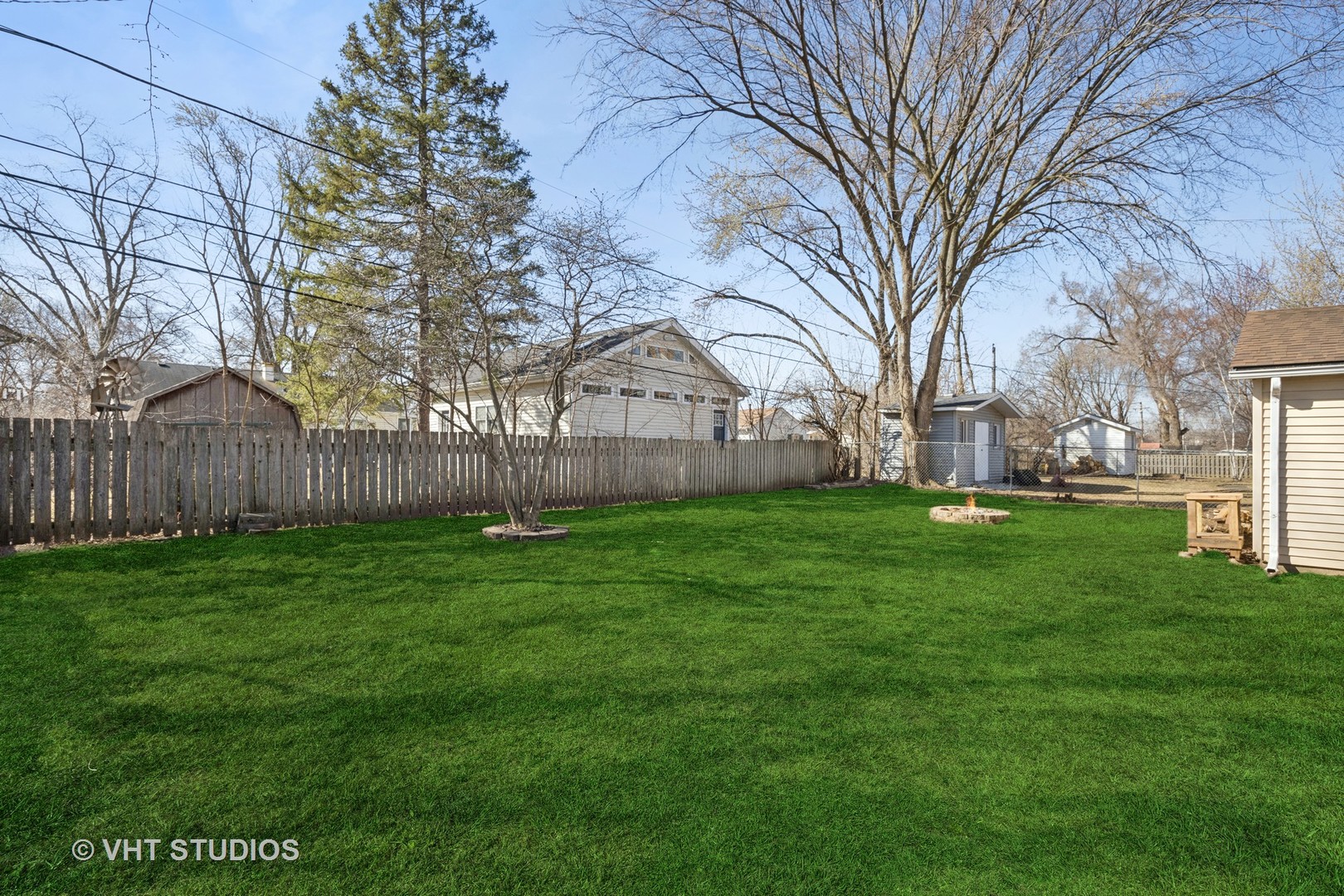 457 W Margaret Terrace
