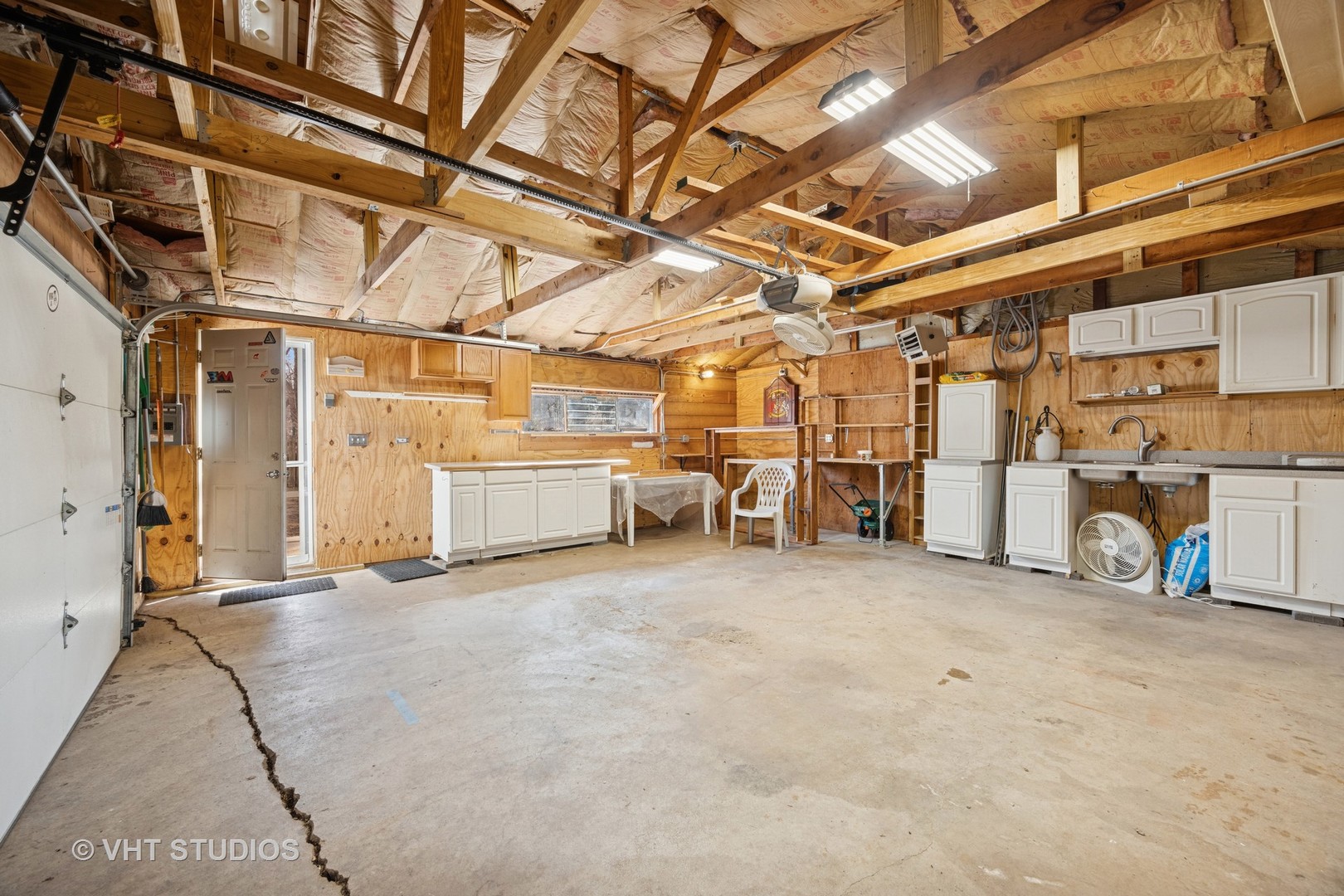 457 W Margaret Terrace